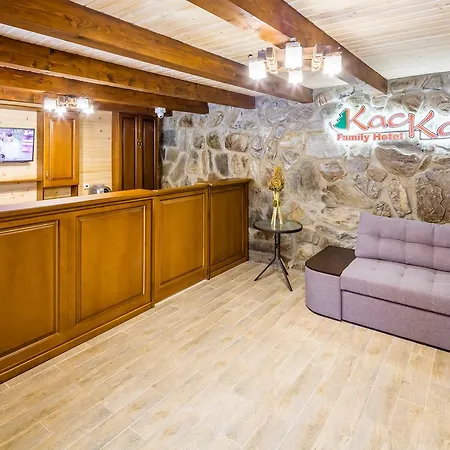 Family Kaskad バコヴェル