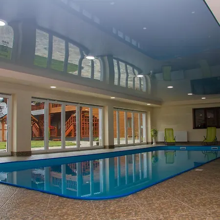 Family Kaskad * バコヴェル