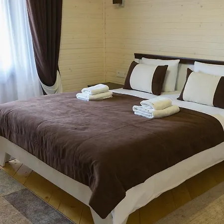 Family Kaskad Hotel *