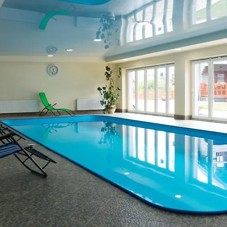 Family Kaskad Hotel *